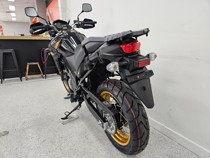 2026 Suzuki V-STROM 650XT (DL650XA) Black