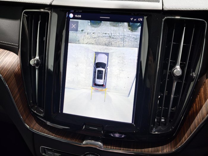 2023 Volvo XC60 Recharge Ultimate T8 Plug-In Hybrid