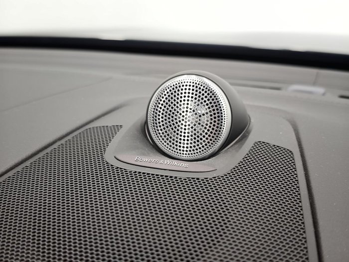 2023 Volvo XC60 Recharge Ultimate T8 Plug-In Hybrid