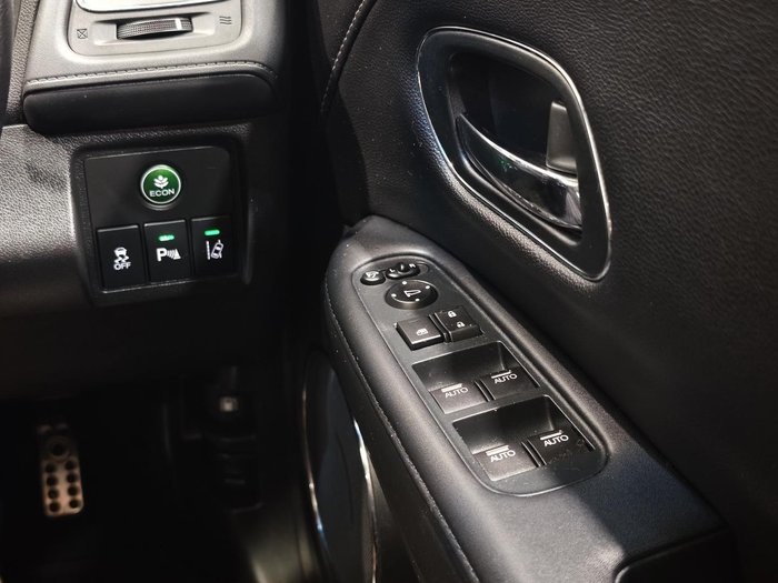 2016 Honda HR-V VTi-L
