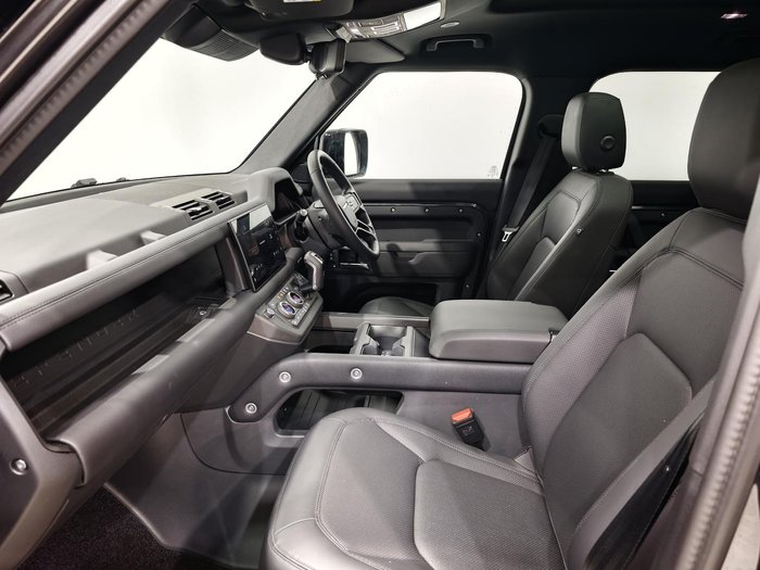 2025 Land Rover Defender