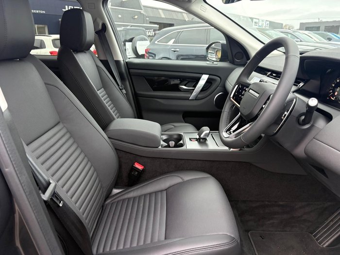 2025 Land Rover Discovery Sport P200 S