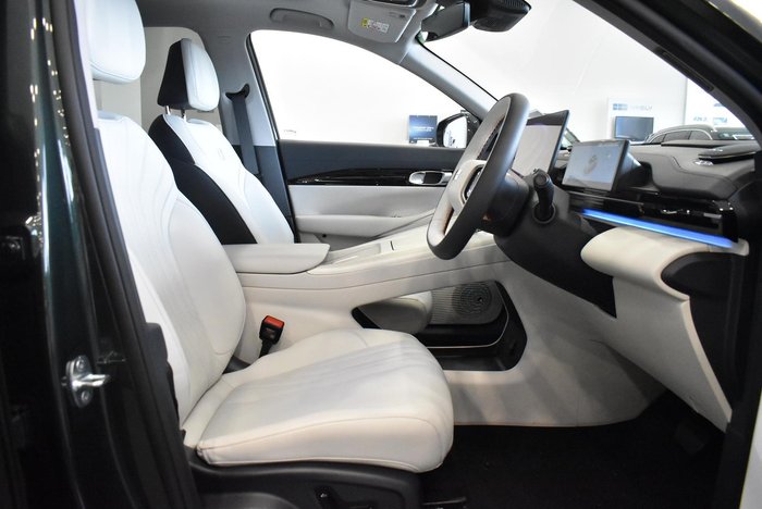 2026 Geely Starray EM-i Inspire