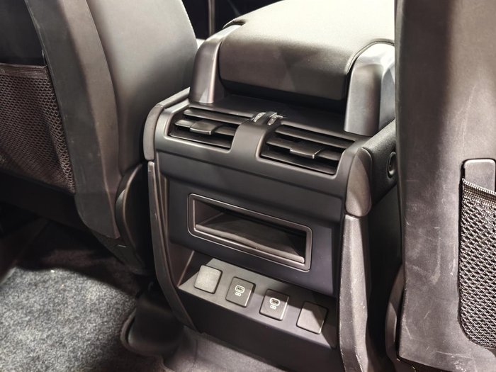 2022 Land Rover Defender 110 P400 S