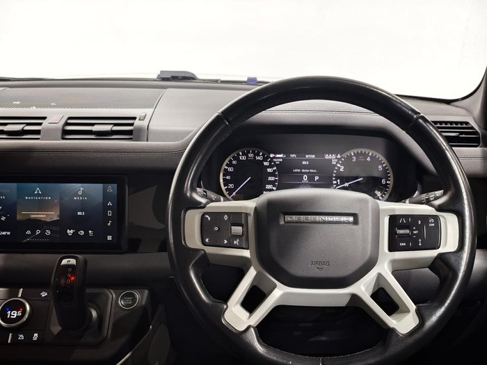 2022 Land Rover Defender 110 P400 S