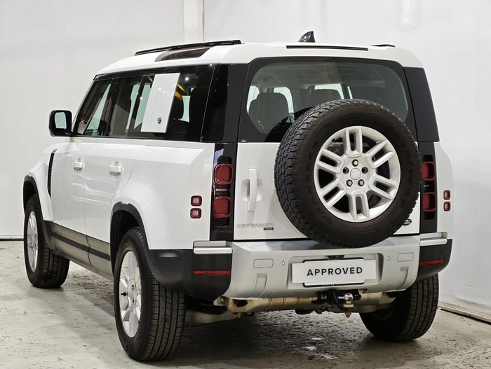 2022 Land Rover Defender 110 P400 S