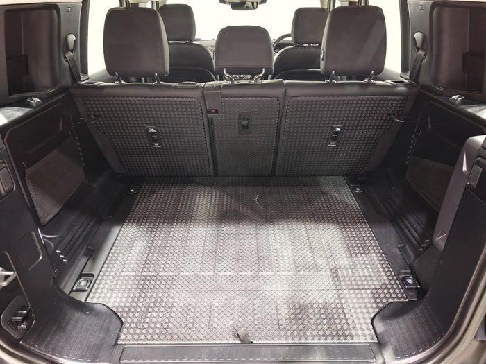 2022 Land Rover Defender 110 P400 S