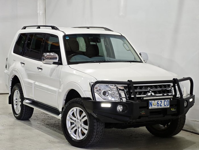 2020 Mitsubishi Pajero