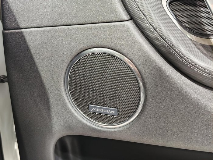 2025 Land Rover Discovery Sport P250 Dynamic SE