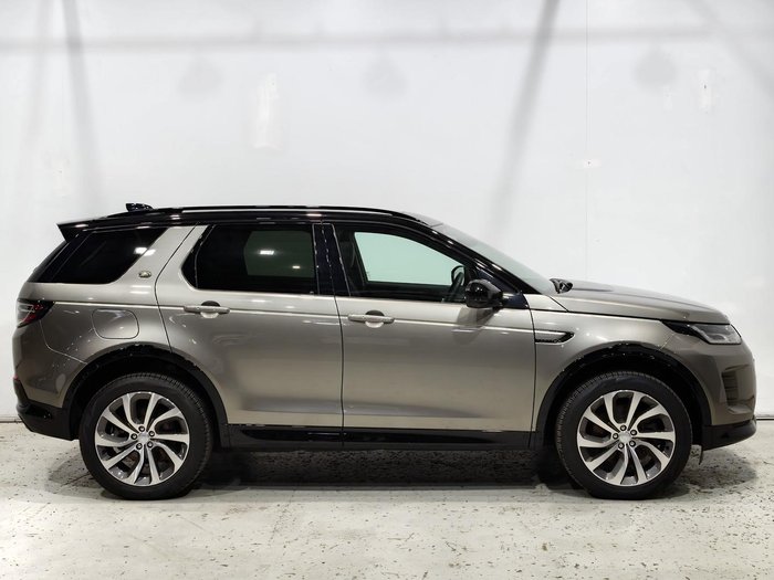 2024 Land Rover Discovery Sport P300e Dynamic SE