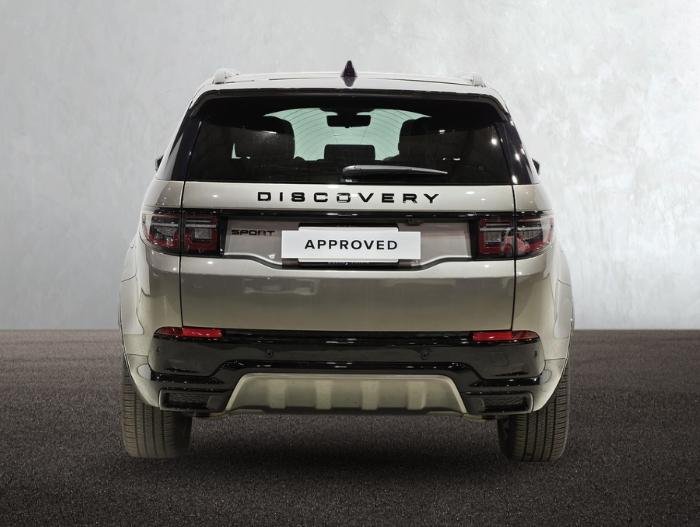 2024 Land Rover Discovery Sport P300e Dynamic SE