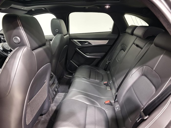 2025 Jaguar F-PACE PHEV P400e R-Dynamic SE 90th Anniversary Edition