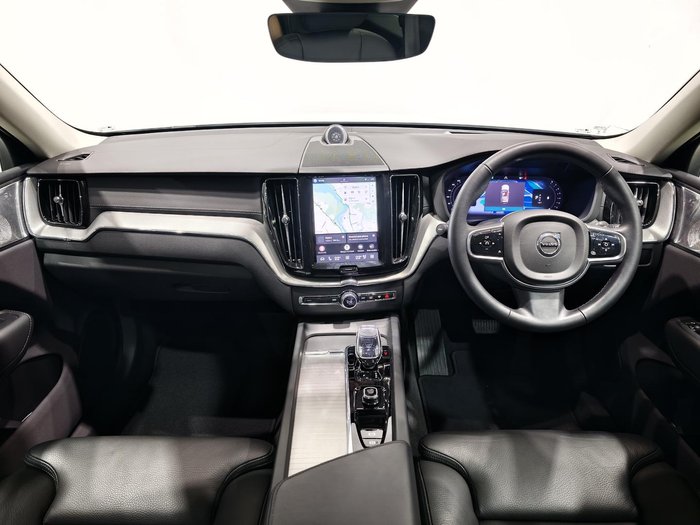 2025 Volvo XC60 Ultra B5 Bright