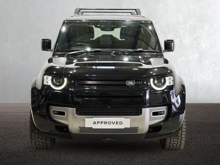 2023 Land Rover Defender 90 P300 S