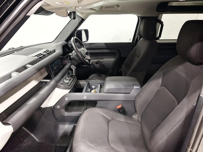 2023 Land Rover Defender