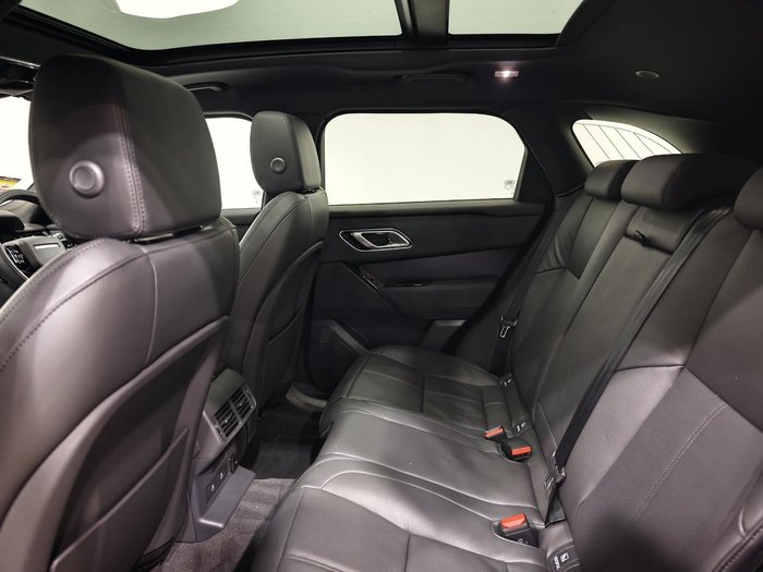 2025 Land Rover Range Rover Velar P250 Dynamic SE
