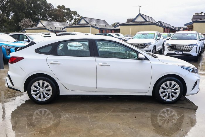 2024 Kia Cerato S