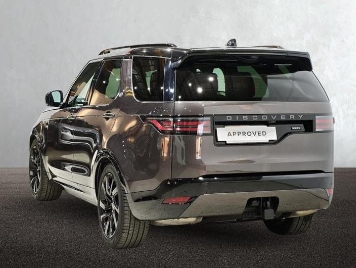 2025 Land Rover Discovery D350 Dynamic SE