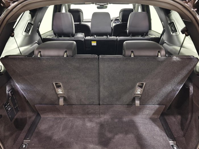 2025 Land Rover Discovery D350 Dynamic SE