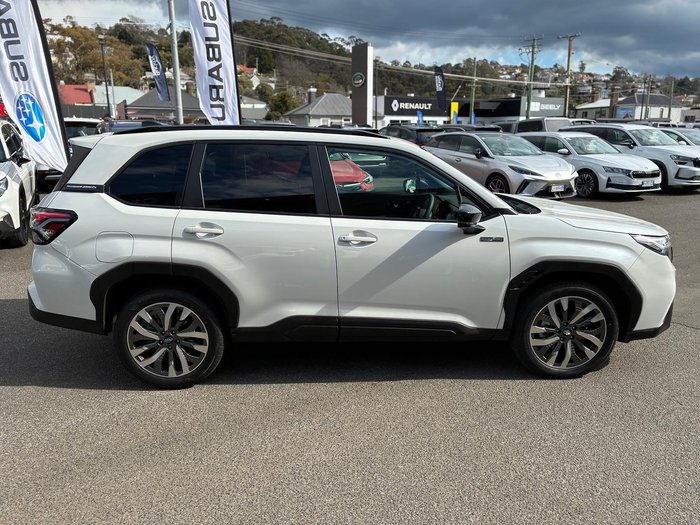 2025 Subaru Forester Hybrid Touring
