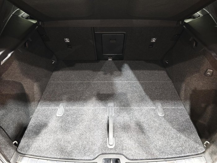 2024 Volvo XC40 Ultra B4 Bright