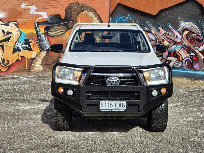 2018 Toyota Hilux SR