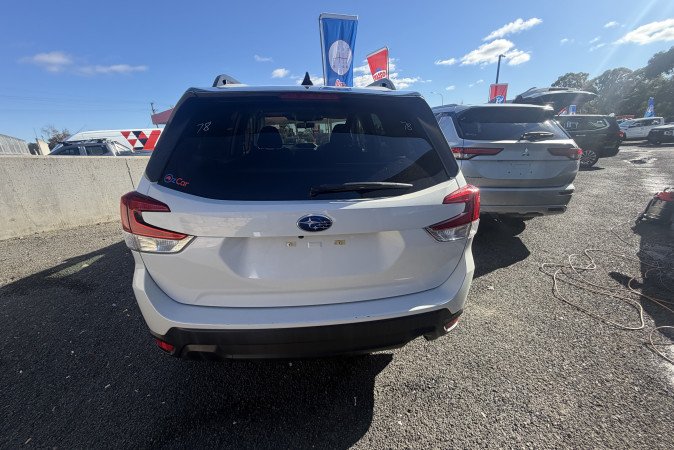 2024 SUBARU FORESTER 2.5i (AWD)