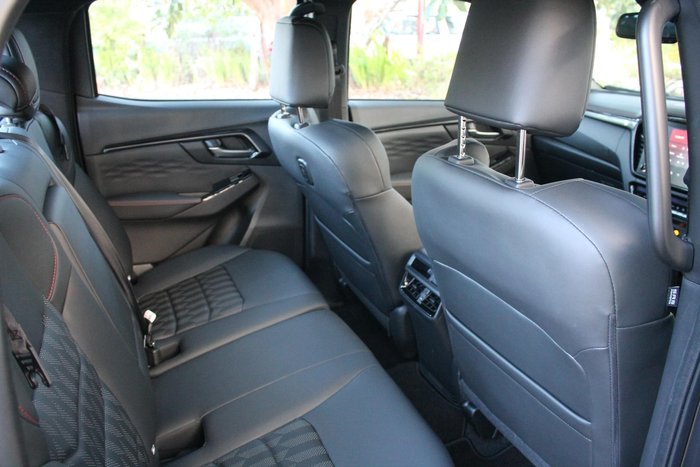 2025 Isuzu D-MAX X-TERRAIN
