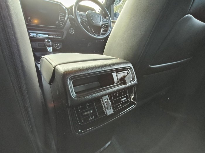 2024 Isuzu D-MAX X-TERRAIN MY24 4X4 Dual Range Granite Grey