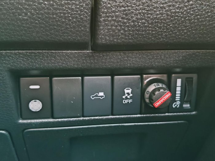 2024 Isuzu D-MAX X-TERRAIN MY24 4X4 Dual Range Granite Grey