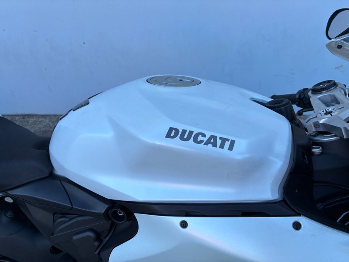 2015 Ducati 899 PANIGALE WHITE