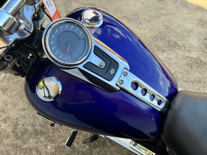 2019 HARLEY-DAVIDSON FLSB SPORT GLIDE BLUE