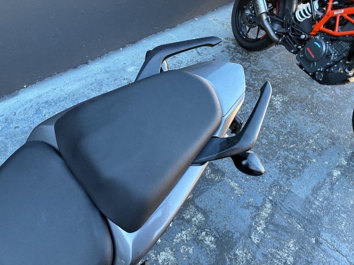 2016 Honda CBR500R SILVER