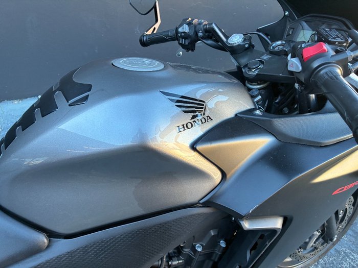 2016 Honda CBR500R SILVER