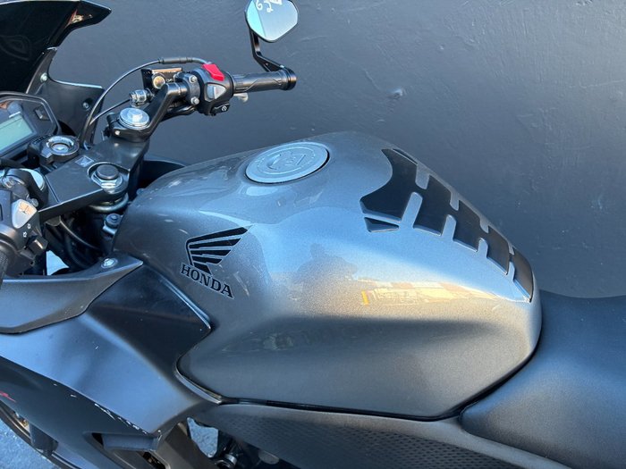 2016 Honda CBR500R SILVER