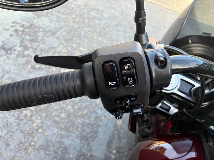 2025 Indian SPORT CHIEF Burgundy