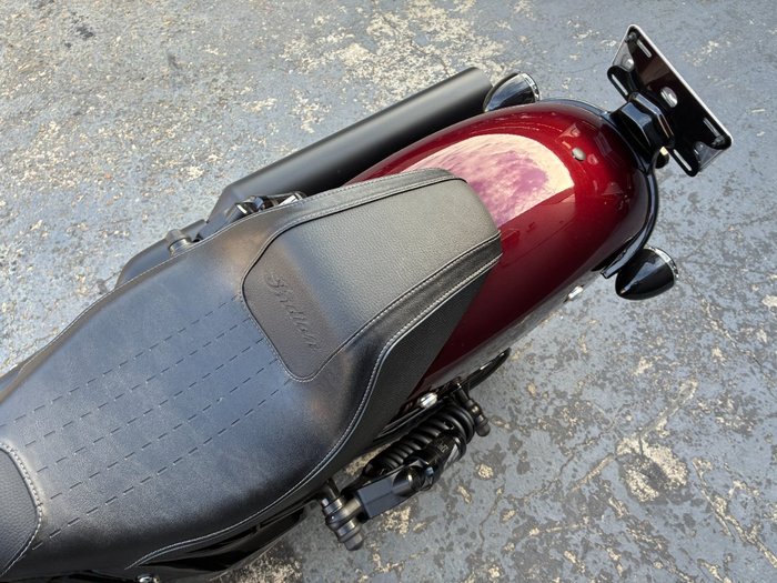 2025 Indian SPORT CHIEF Burgundy