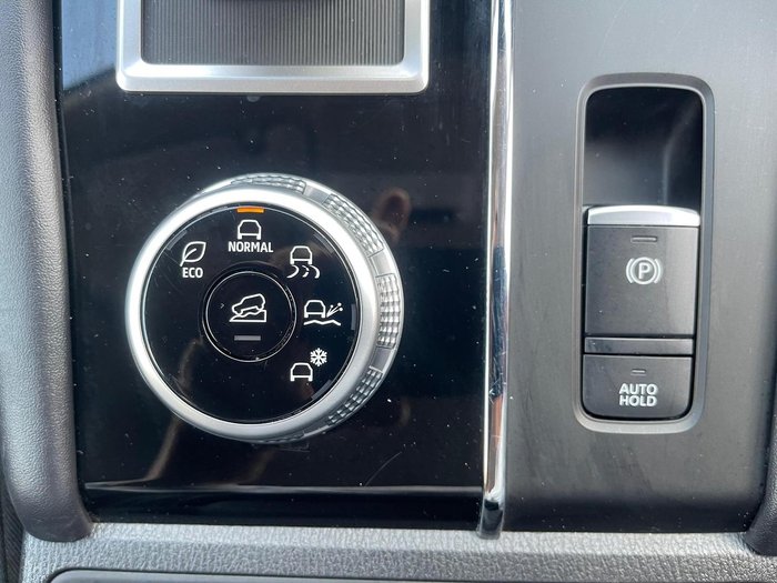 2024 Mitsubishi Outlander ES