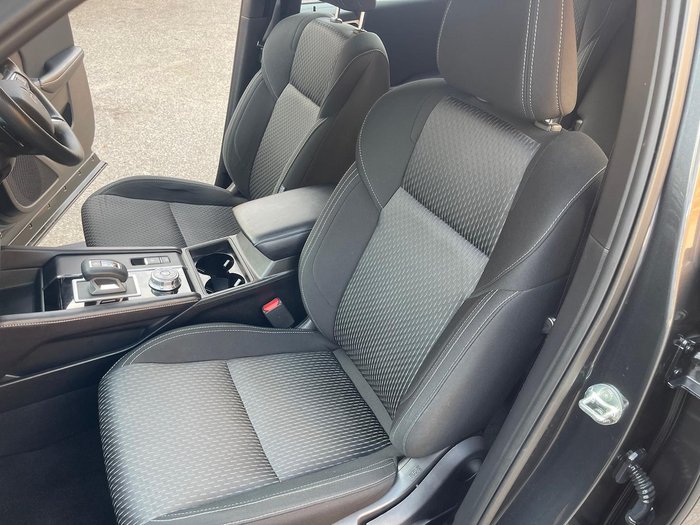 2024 Mitsubishi Outlander ES