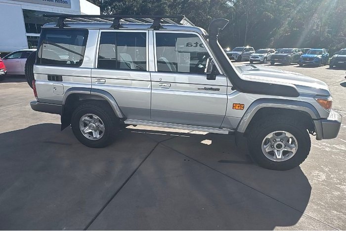 2023 Toyota Landcruiser GXL