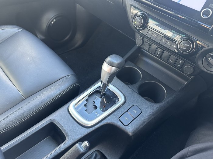 2021 Toyota Hilux SR5