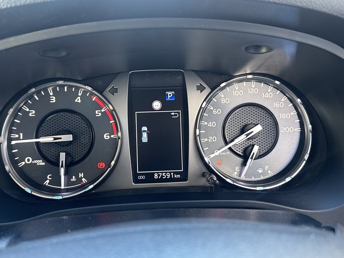2021 Toyota Hilux SR5