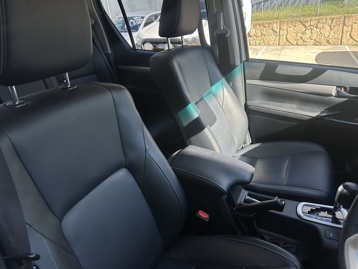 2021 Toyota Hilux SR5