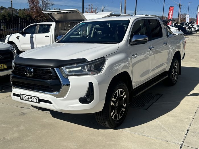 2021 Toyota Hilux SR5