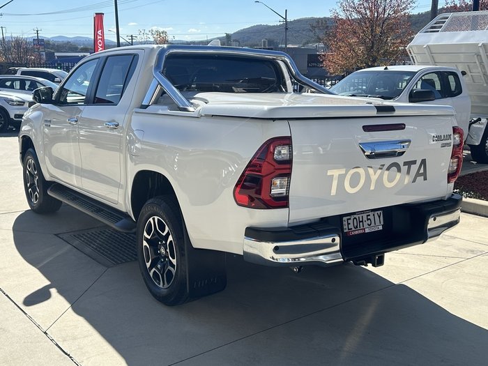 2021 Toyota Hilux SR5