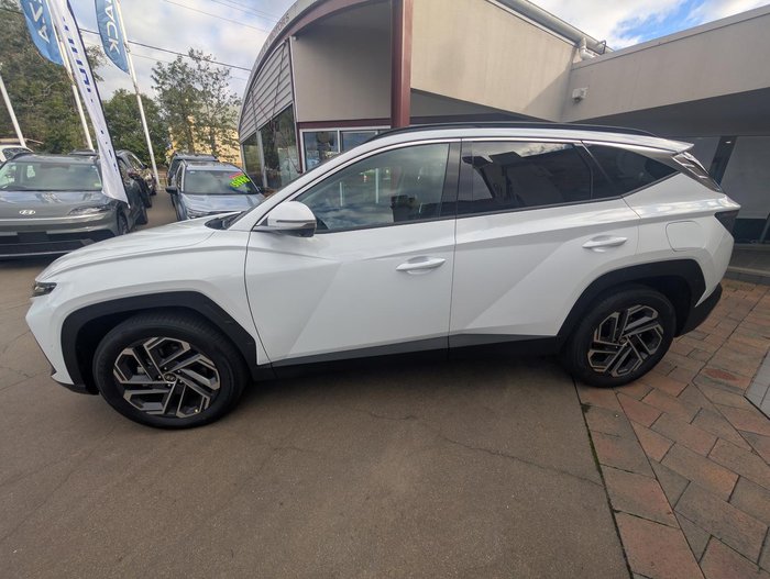 2026 Hyundai Tucson Hybrid Premium