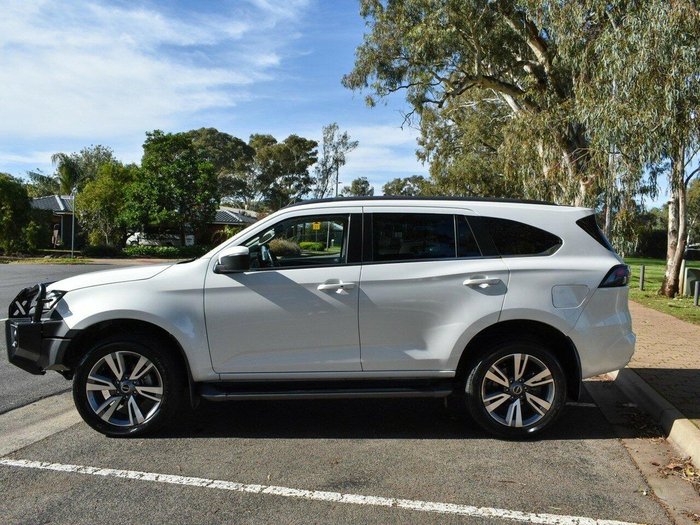 2023 Isuzu MU-X LS-T