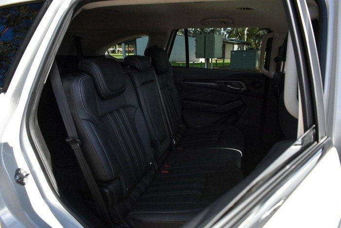 2023 Isuzu MU-X LS-T