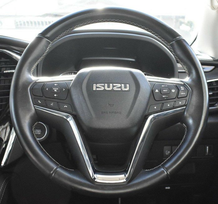 2023 Isuzu MU-X LS-T