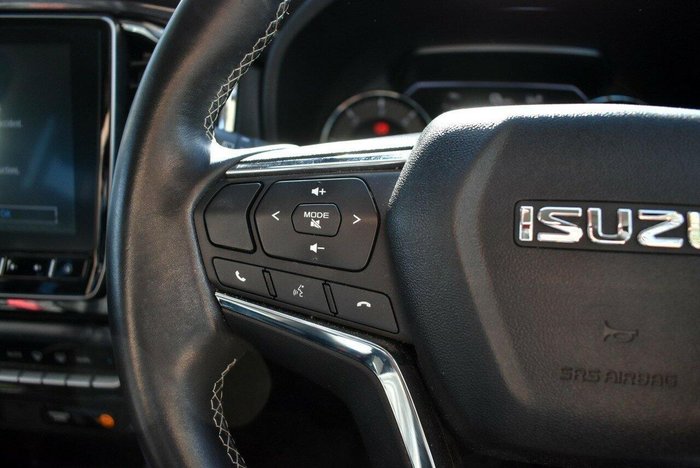 2023 Isuzu MU-X LS-T
